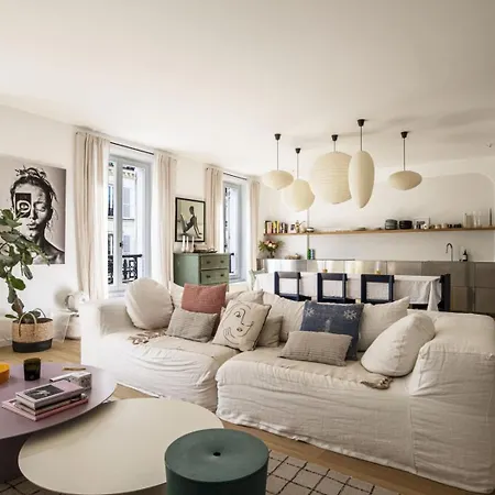 Luxurious Parisian Style In Pi * Parijs